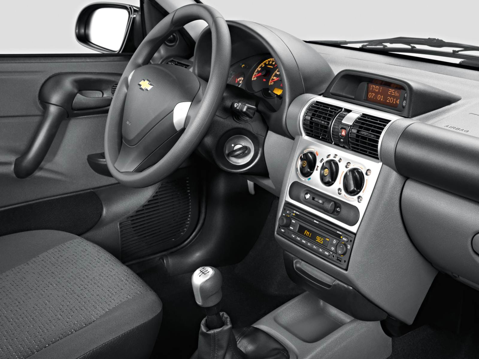 GM Classic LS 2015: preço de R$ 30.590 inclui ar-condicionado